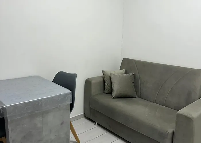 Carli's كوماكيو